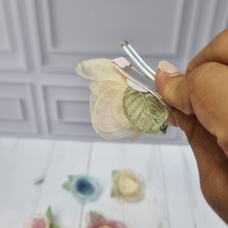 گیره انبری رز حریر مجلسی طرح ۱