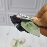 گیره انبری رز مجلسی حریر طرح۳